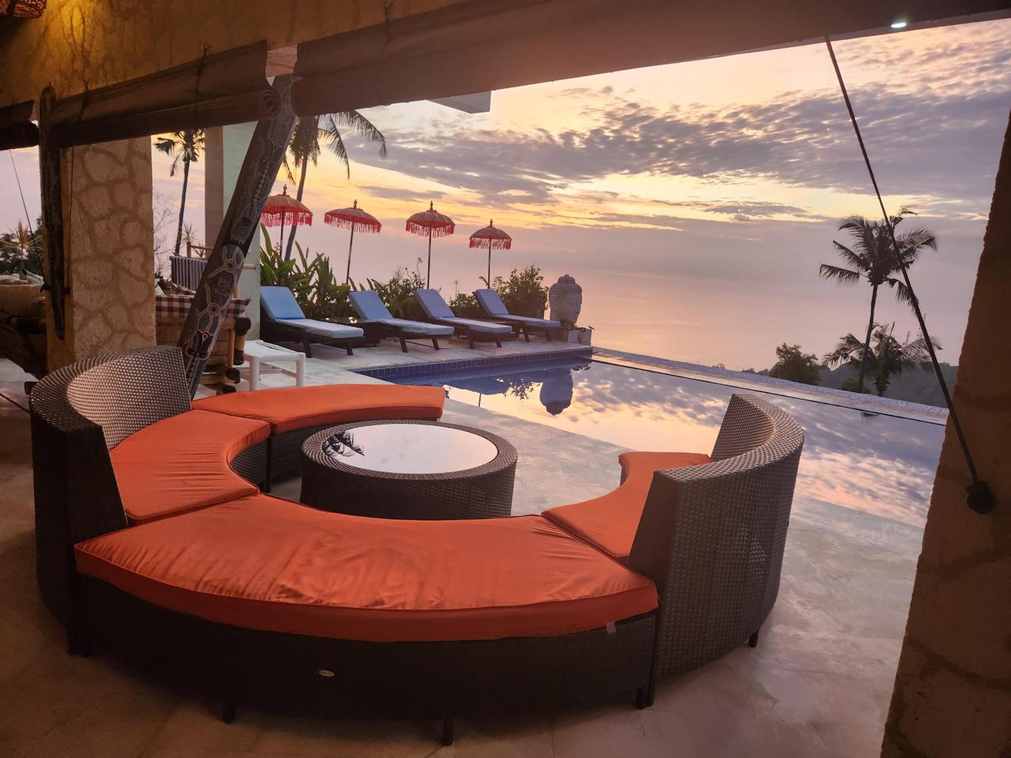 Villa Umbrella Lombok Senggigi Exterior photo